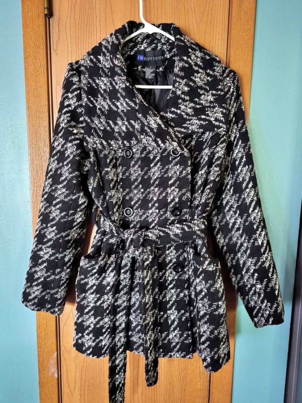 Size L Black & White Check I. B. Diffusion Peacoat with Pockets & Sash